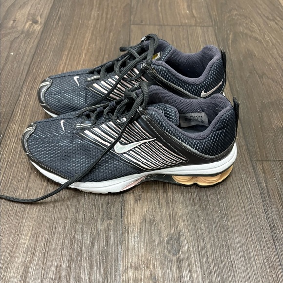 Nike Shox Turbo Women’s Walking Shoes – Size 6.5 - Picture 1 of 9